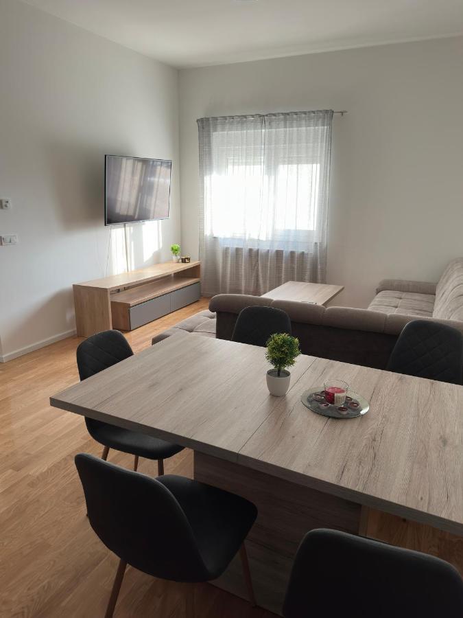 City Rent 1 Osijek Luaran gambar