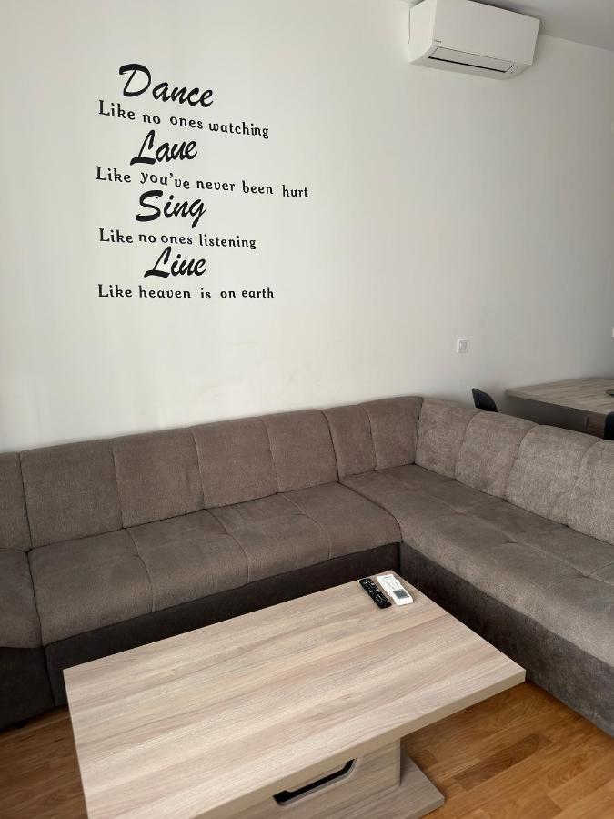 City Rent 1 Osijek Luaran gambar